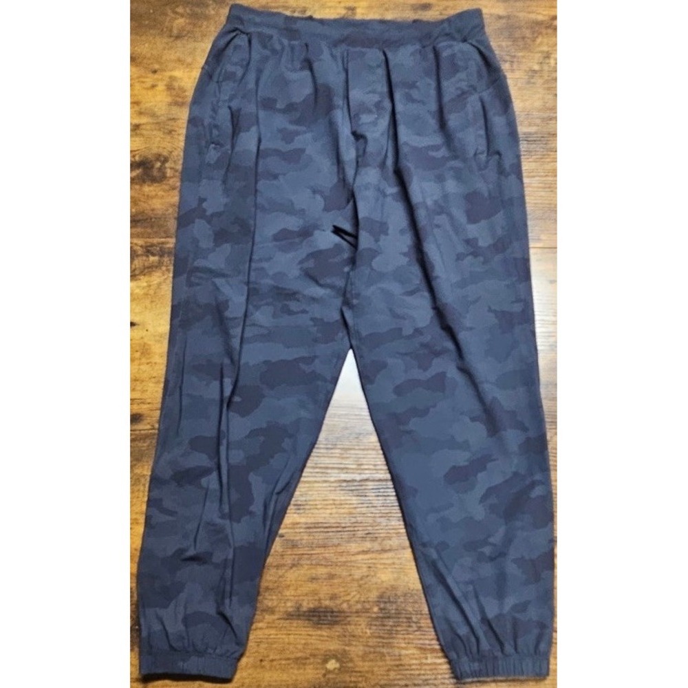 Lululemon Surge Jogger Heritage 365 Camo Black Multi Size Large